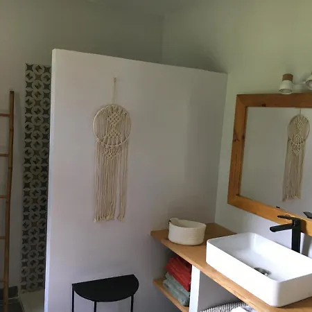 ホテル Jolie Maison En Perigord Nantheuil